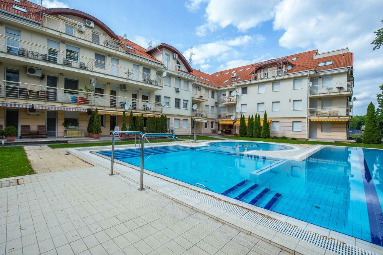 Kis-Gast Panorama Apartman Hajduszoboszlo Exterior photo