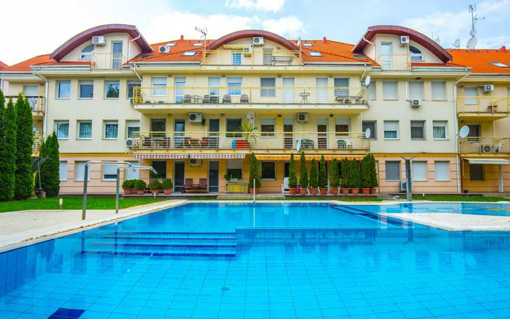 Kis-Gast Panorama Apartman Hajduszoboszlo Exterior photo